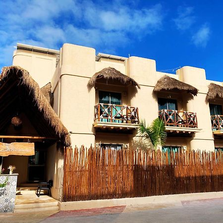 Hotel Pelecanus Suites Holbox Exterior photo